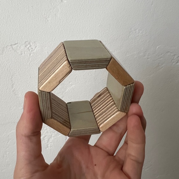 Octagonal chunky modern plywood sea foam light wood geometric bangle bracelet - Picture 9 of 14